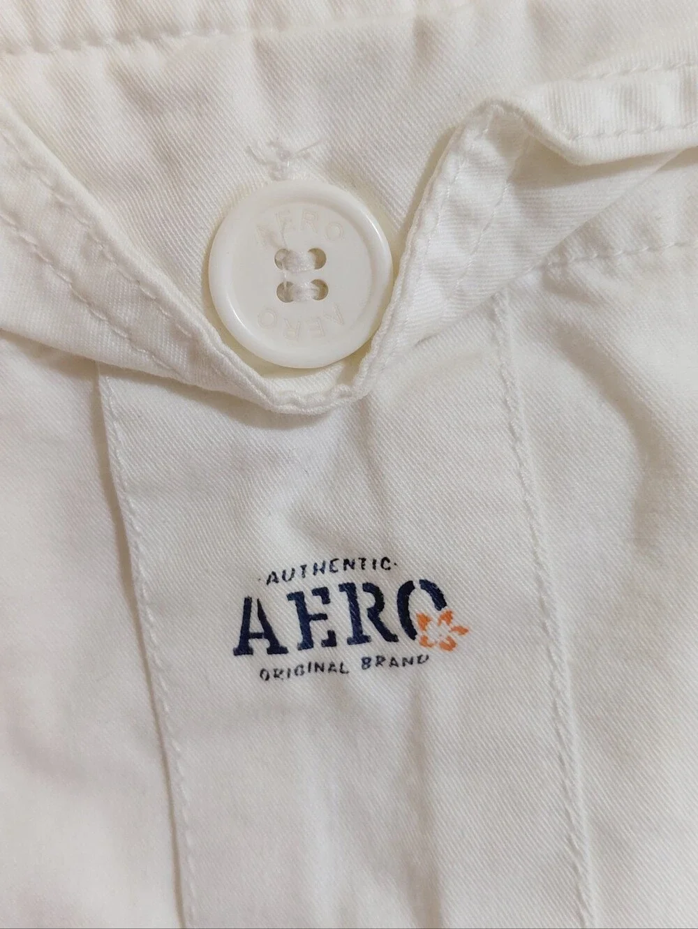 Vintage 2ct Y2K White AERO Aeropostale & Brown Buggle Boy Capris Med 5/6 - Picture 11 of 12
